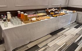 Ricaroka Exclusive Room & Spa